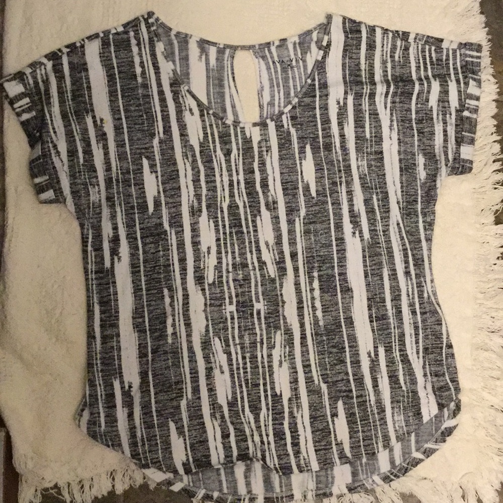 Black and white short sleeve sweater tunic